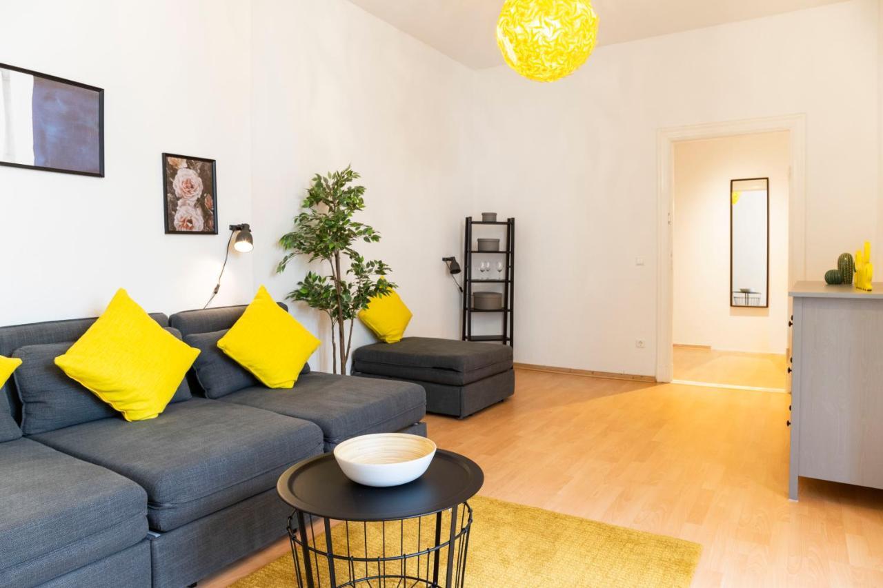 Amazing Apartment 1BR for 7 @Mauerpark PBerg Berlin Exterior foto